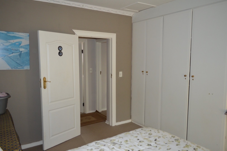 4 Bedroom Property for Sale in Wilkoppies North West